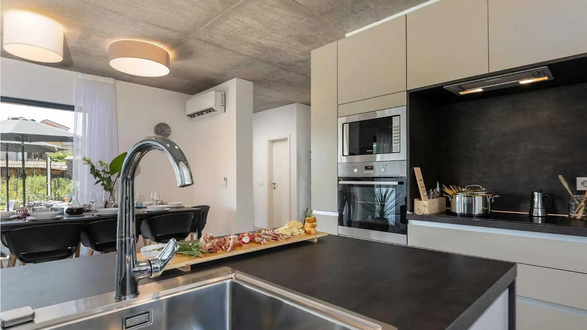 Feriehus Villa Perlin Višnjan